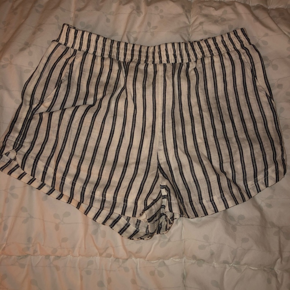 Pin striped forever 21 shorts
